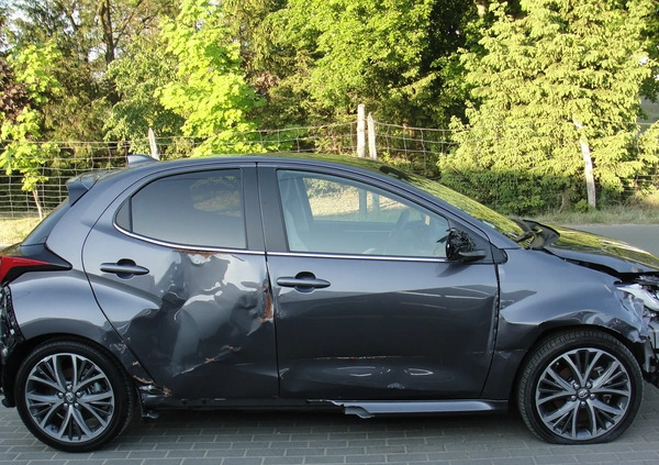 Toyota Yaris cena 54800 przebieg: 8000, rok produkcji 2023 z Bierutów małe 277
